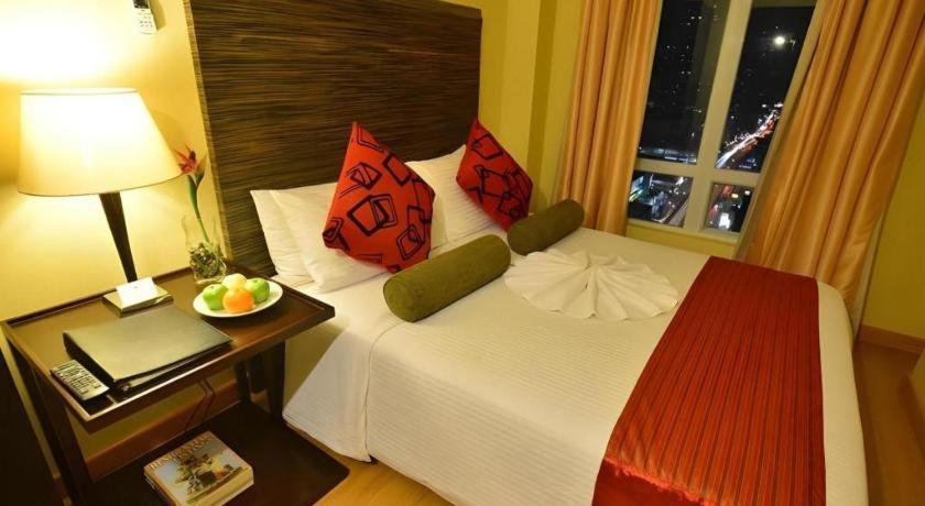 Lancaster Hotel Manila Mandaluyong Eksteriør billede